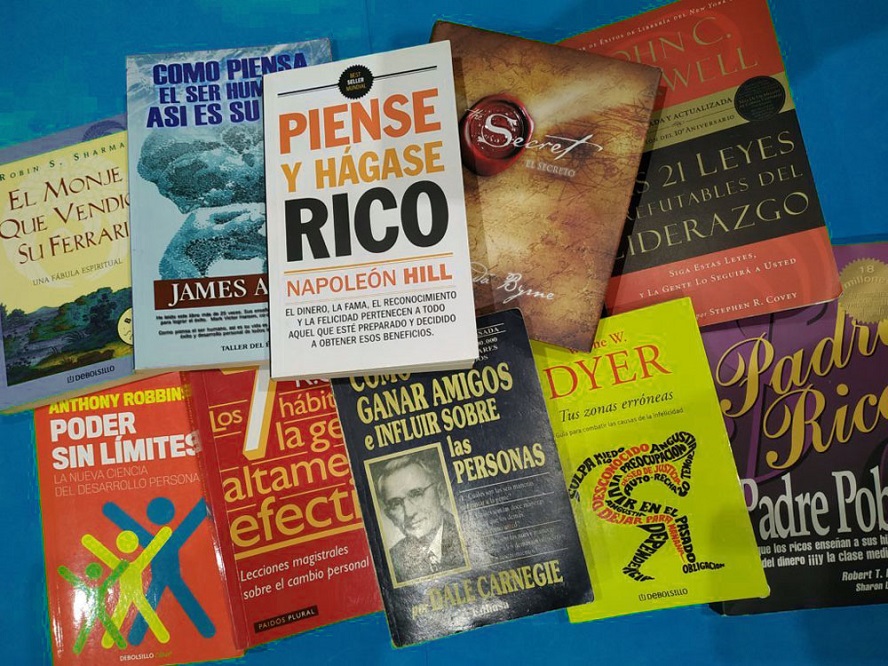 Javier Francisco Ceballos Jiménez - Lectura de crecimiento personal ¡Aprendiendo a ver la vida de manera diferente! - FOTO