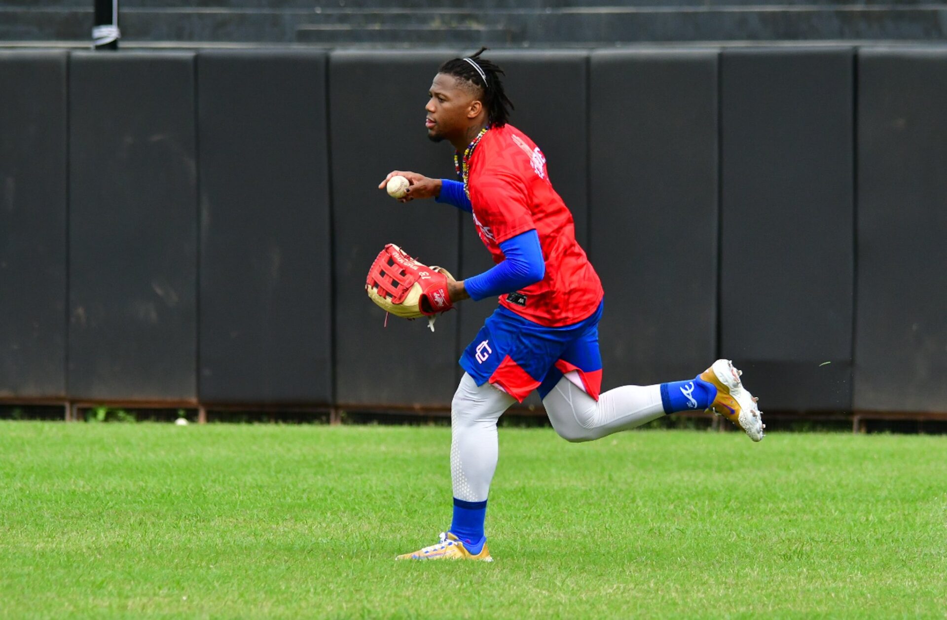 Acuña Jr. jugará sin restricciones y de "manera inteligente" en la LVBP