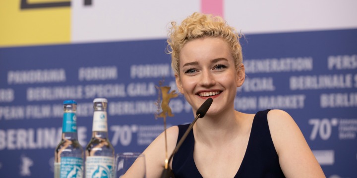 Julia Garner y Christopher Abbott se reencuentran en el Thriller de «Wolf Man