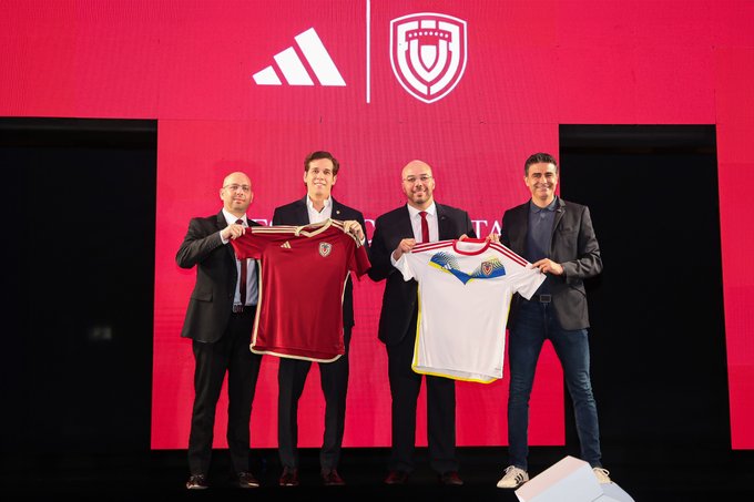 Indumentaria Vinotinto Adidas