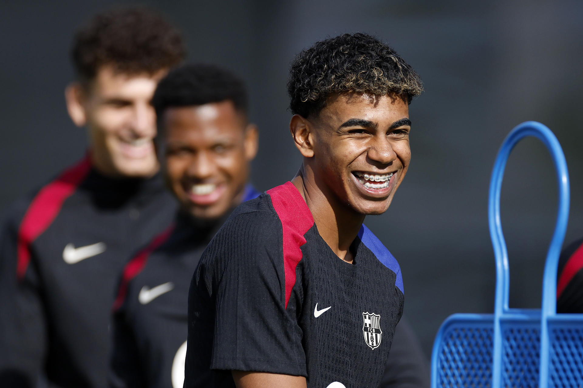 Lamine Yamal estrenará bráquets azulgranas en el clásico español