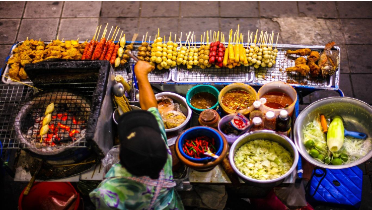 Explorando la Cocina Callejera: Sabores Auténticos del Mundo con Francesco Lovaglio Tafuri