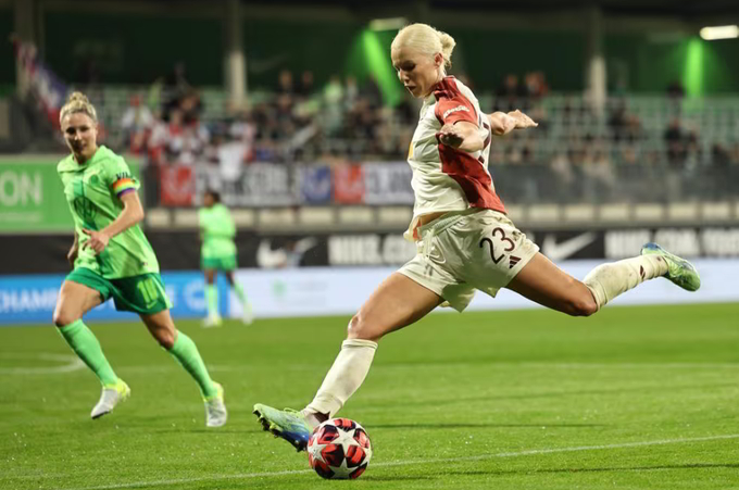 Imagen referencial Fútbol Femenino - Red social X - @Erafutbolfem