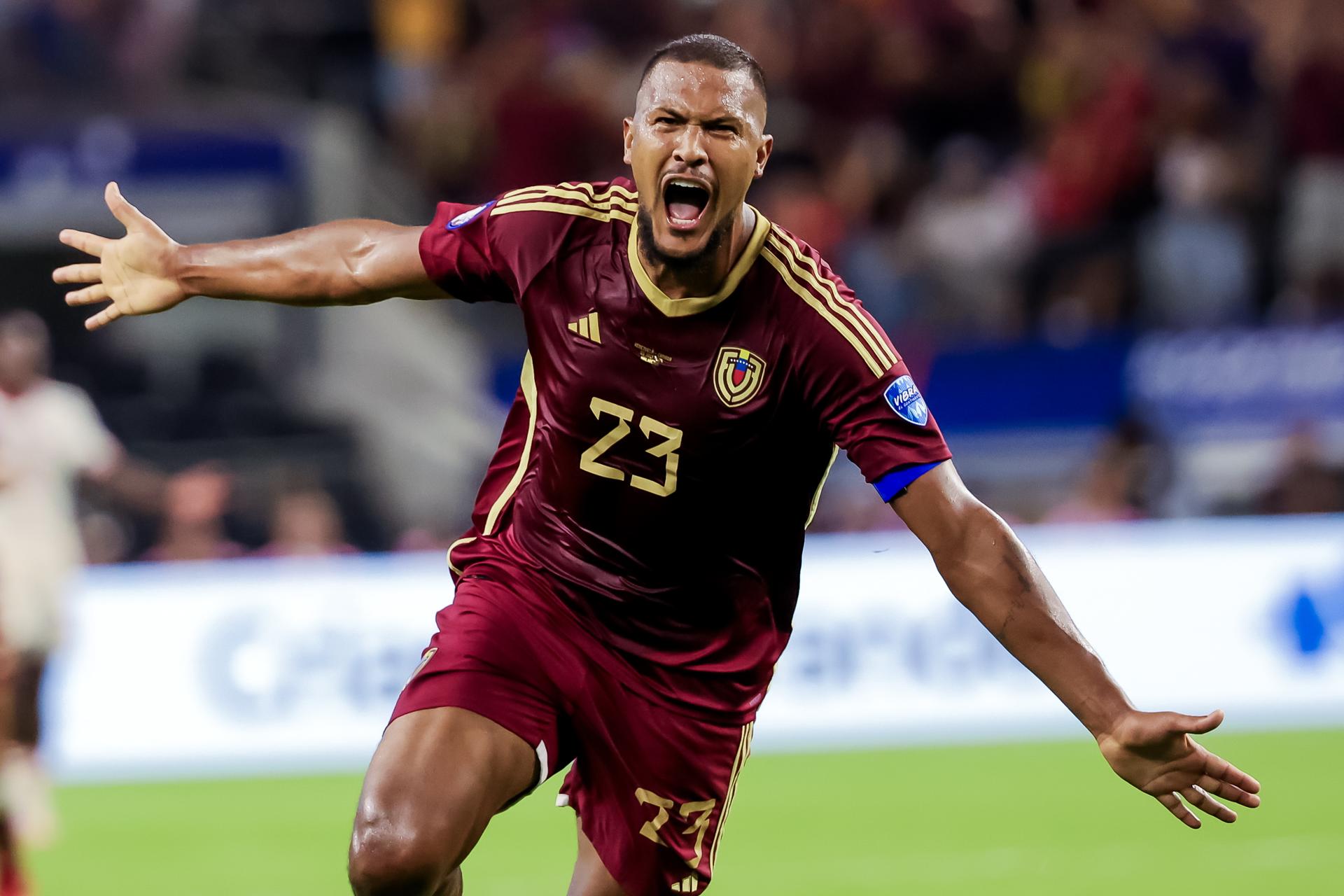 Salomón Rondón promete "dar todo" para clasificar a la Vinotinto al Mundial 2026