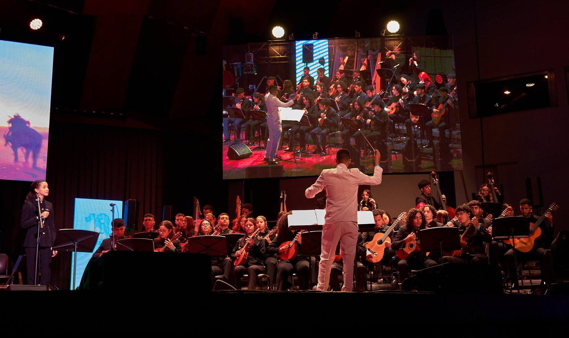 Banplus celebró su aniversario número 18 cargado de venezolanidad