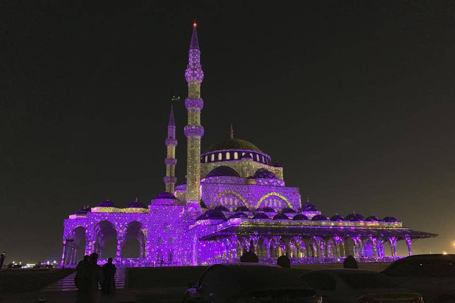 El Sharjah Light Festival ilumina el emirato con última tecnología