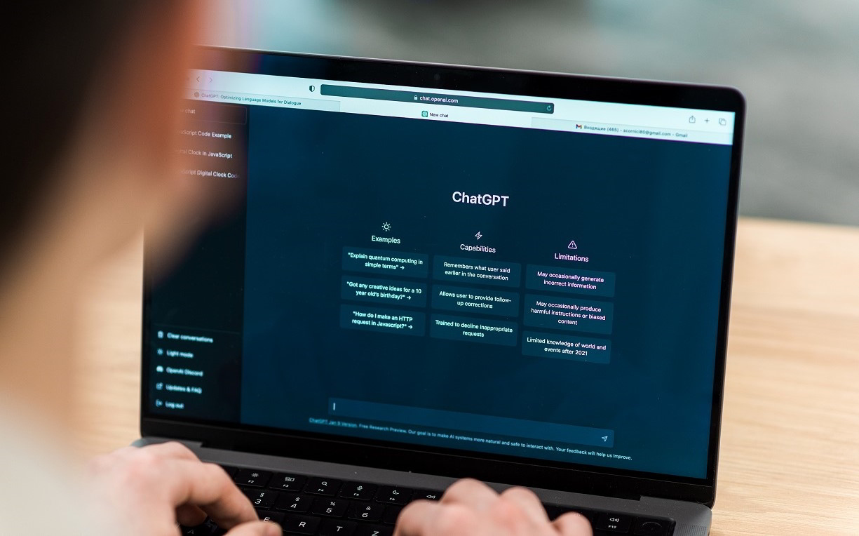 Qué datos almacena una cuenta de ChatGPT ¿Hay riesgos de privacidad?