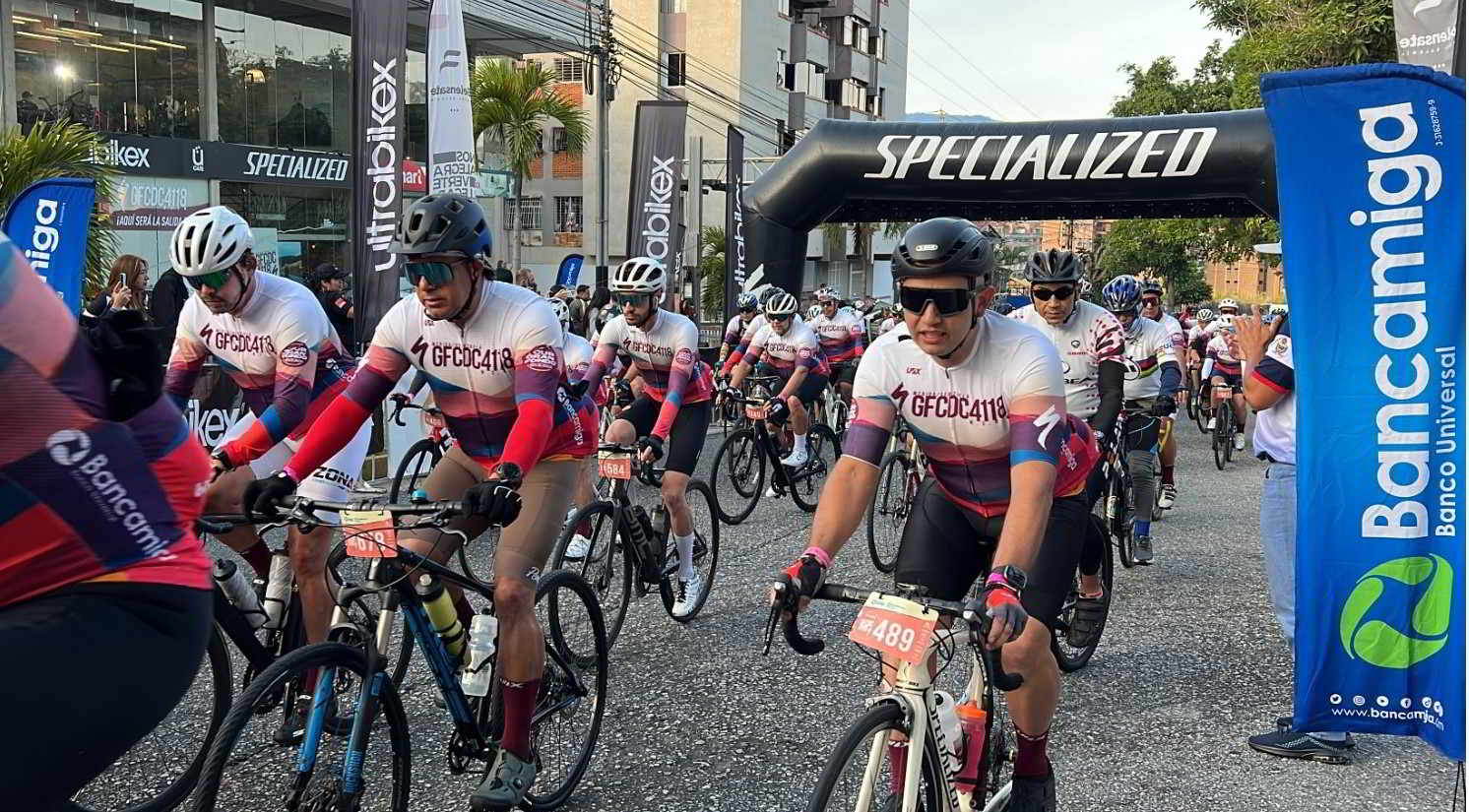 Bancamiga y ByM Sport estrenan documental Gran Fondo Collado del Cóndor: un Guinness para Venezuela