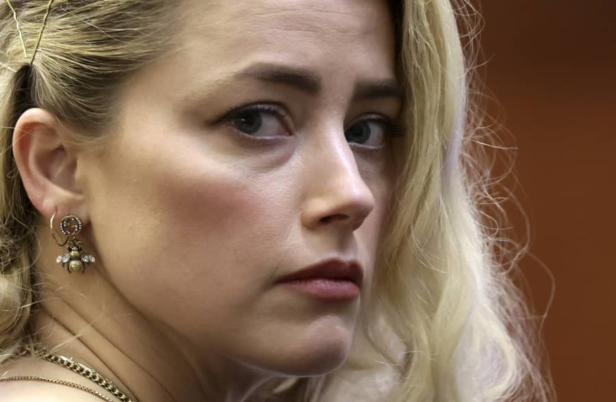 Actriz Amber Heard se convirtió en madre de mellizos