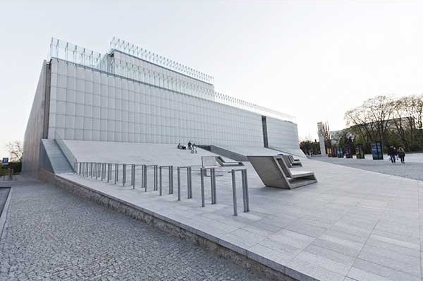 Cesar García Urbano Taylor - Teatro en construcción