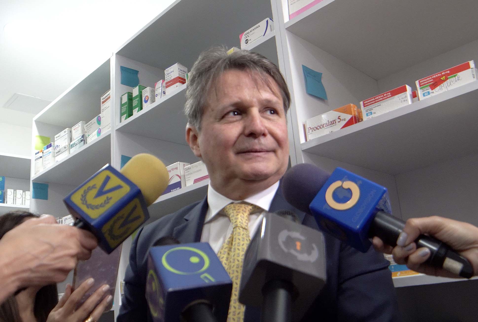 Ariel Martínez, Presidente Ejecutivo de Bancamiga. Durante la inauguración del banco de medicinas en La Candelaria