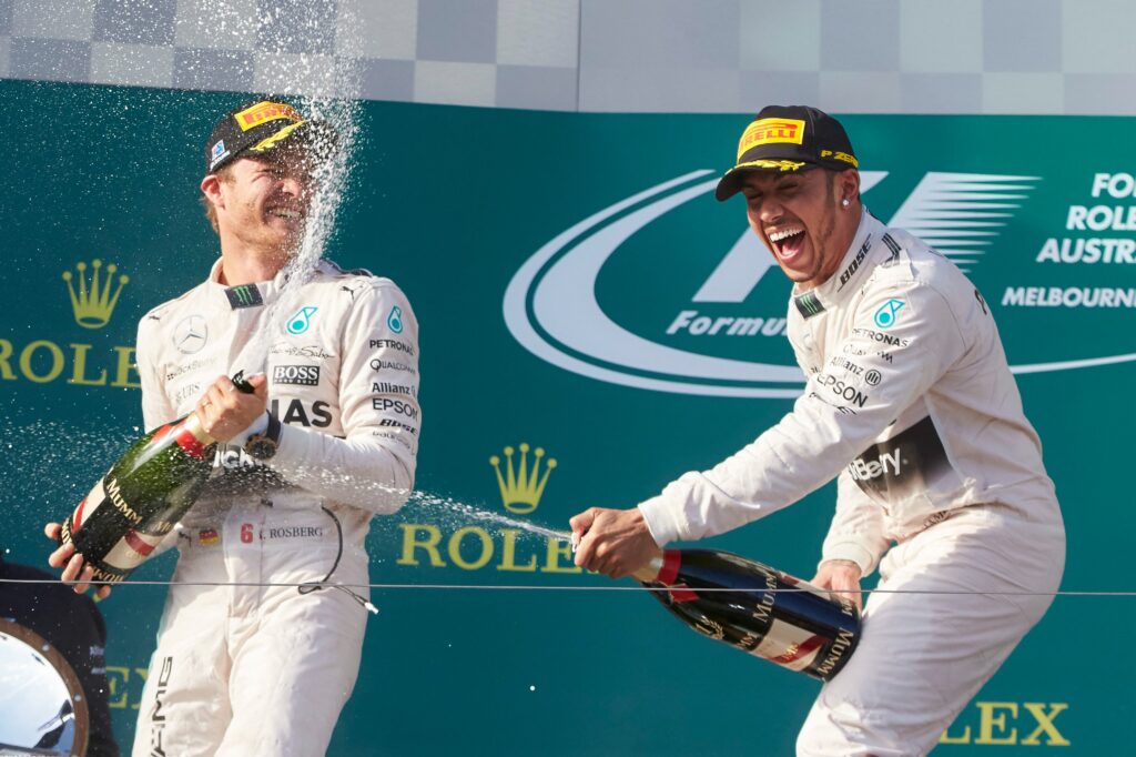 Hamilton: Me veo en Mercedes hasta mis últimos días