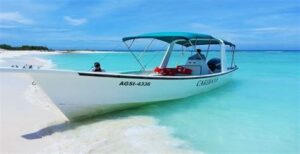 Consejos para viajar a Los Roques, recomendaciones de hospedaje, transporte y seguridad Imagen5 1 300x154 - Consejos para viajar a Los Roques, recomendaciones de hospedaje, transporte y seguridad