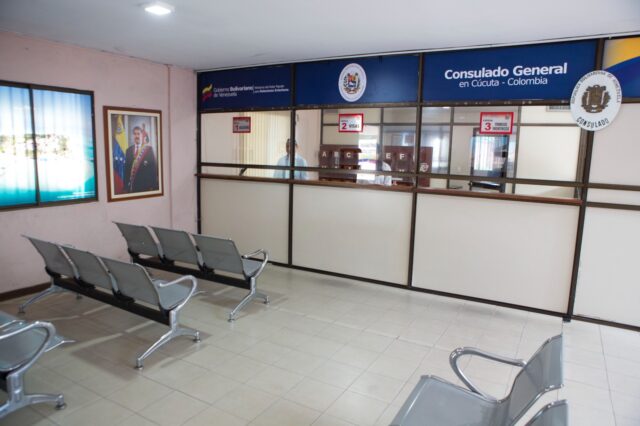 El Sumario - Venezuela reactivó su consulado en Colombia consulado