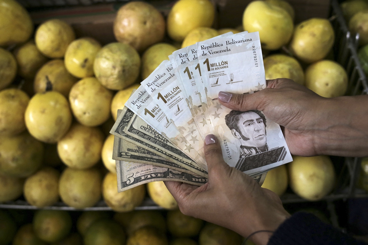 bolívares - economía venezolana