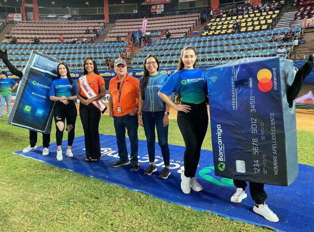 Navegantes del Magallanes con un nuevo trofeo: la Copa Bancamiga 1 Copa Bancamiga Aguilas Ppal. BFN