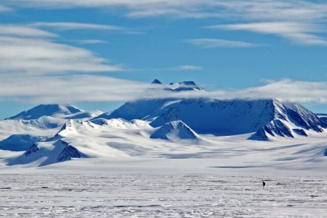 El Sumario-Telescopios de Observacion de China China instalara Telescopios en la Antartica