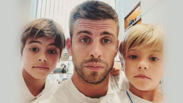 Gerard Pique y sus hijos en Navidad