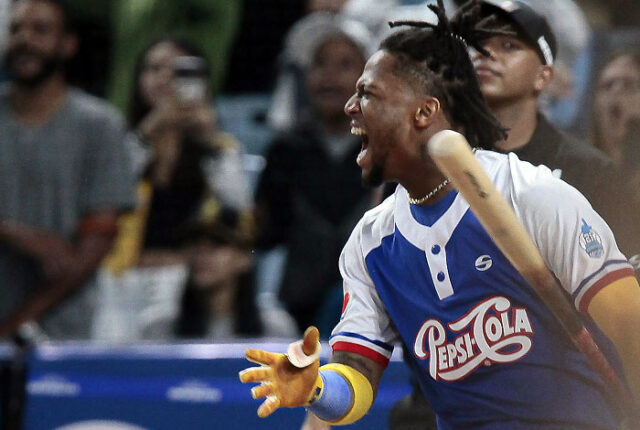 El Sumario - Acuña Jr. revalidó su título en el Festival del Jonrón Pepsi Ronald Acuña Jr. - Festival del Jonrón Pepsi