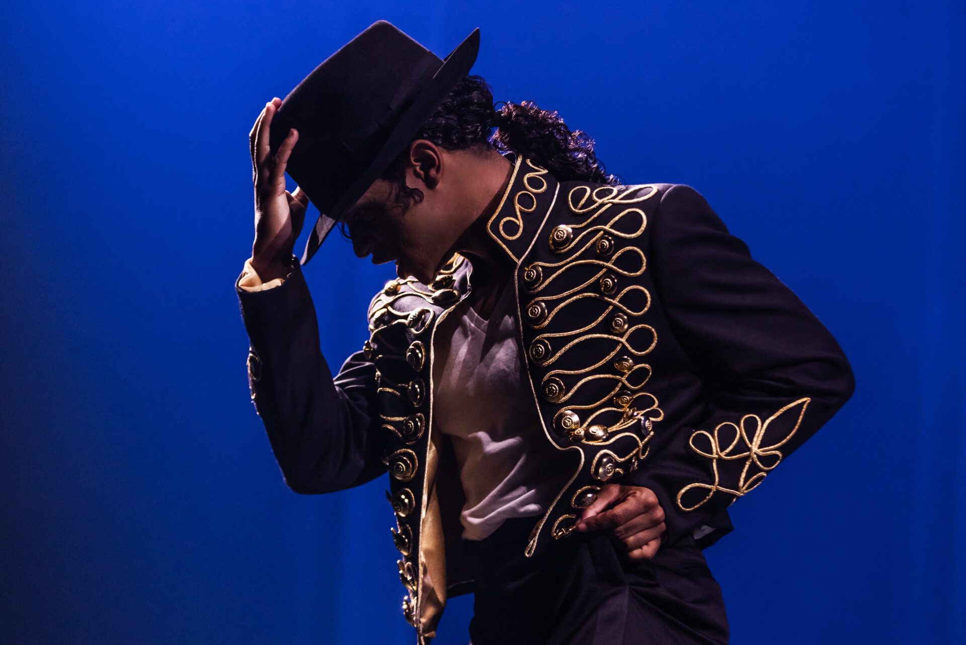 Biopic de Michael Jackson se estrenará en abril de 2025