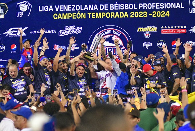 Tiburones de La Guaira - campeones 2023-2024 de la LVBP