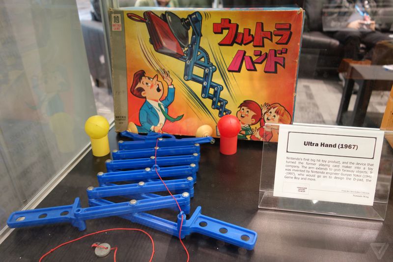 La mano ultra, uno de los inventos más famosos de los primeros días de Nintendo.-Blog Hola Telcel