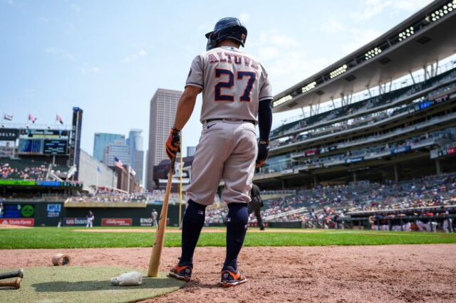 El Sumario - Altuve extendió su vínculo con los Astros José Altuve