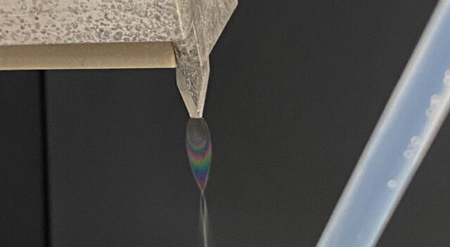 movimiento de electrones - experimento