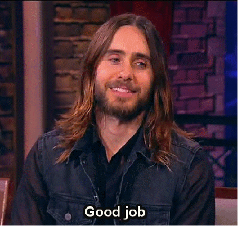 Jared Letto mostrando su pulgar en señal de aprobación de que la nueva herramienta de Búsqueda con círculos de Google funcione con el S Pen del Samsung Galaxy S24 ultra.- Blog Hola Telcel