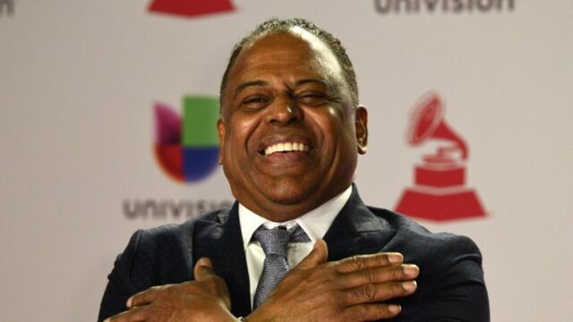 El Sumario - Hospitalizan a Wilfrido Vargas tras presentar un cuadro de neumonía e influenza Wilfrido Vargas