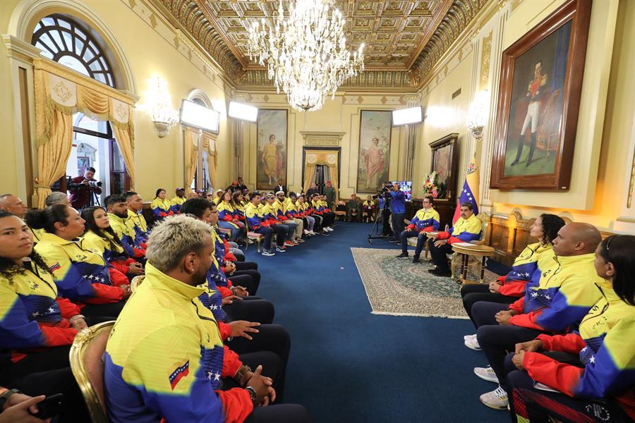 Deportistas paralímpicos de Venezuela ya piensan en Los Ángeles 2028 1 Delegacion paralimpica Nicolas Maduro
