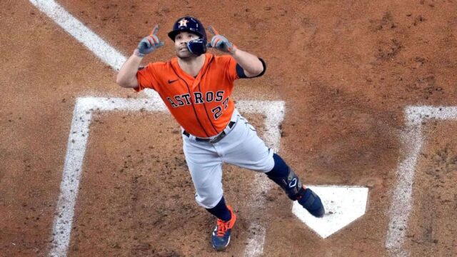 José Altuve - MLB-