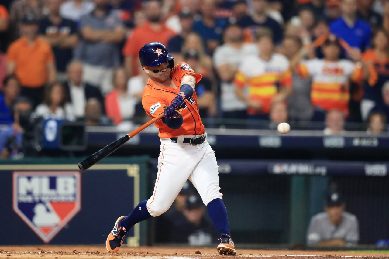 Altuve se convirtió en el tercer máximo hiteador de la postemporada