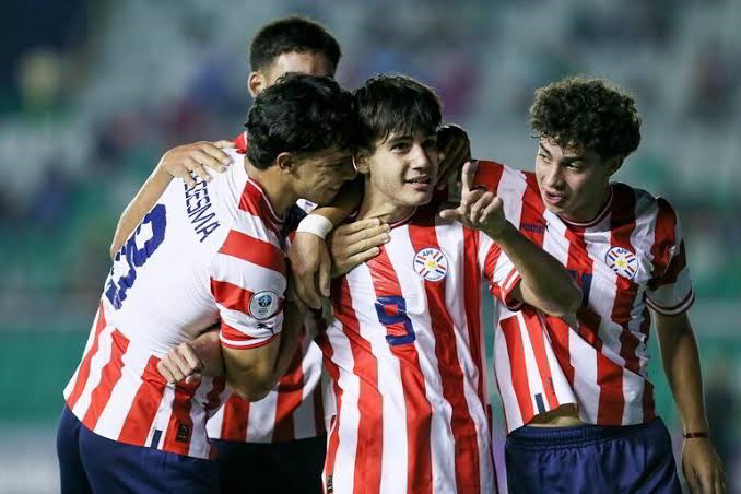 Paraguay venció a Ecuador en penales y se tituló campeón sudamericano Sub 15 1 Paraguay campeon de la categoria Fuente de imagen referencial Red social X