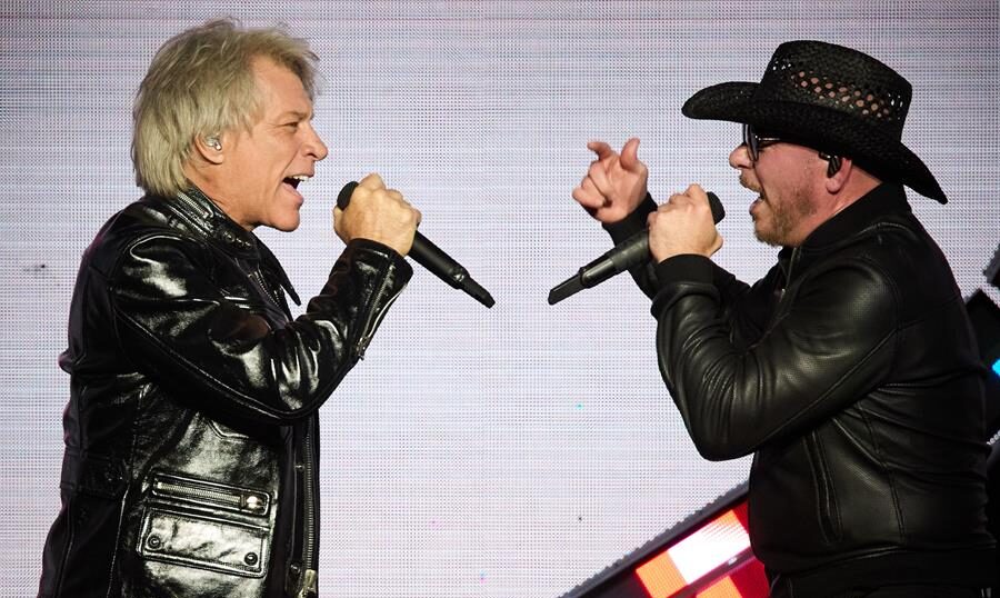 Bon Jovi y Pitbull