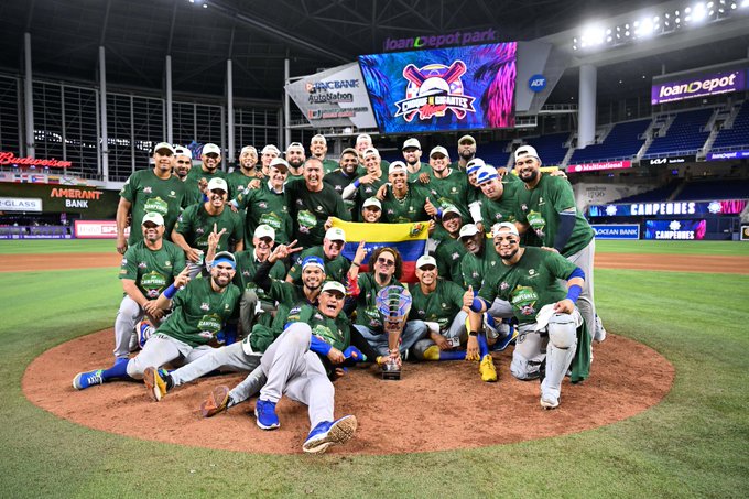 Navegantes del Magallanes - Choque de Gigantes