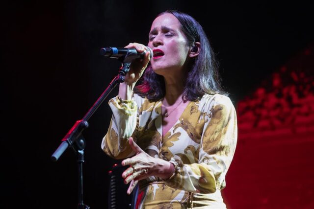 Julieta Venegas - Latin Grammy