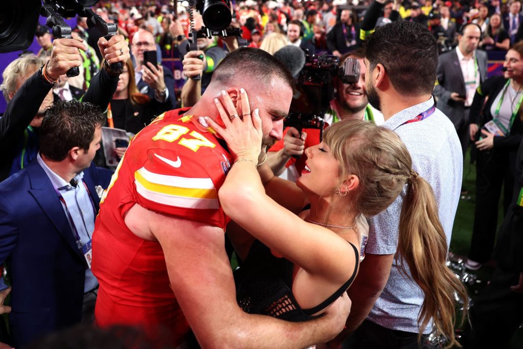 Saquon Barkley reprueba abucheos contra Taylor Swift 1 Travis Kelce y Taylor Swift