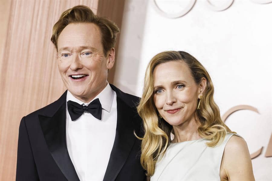 Conan O’Brien presentará de nuevo los Óscar en 2026