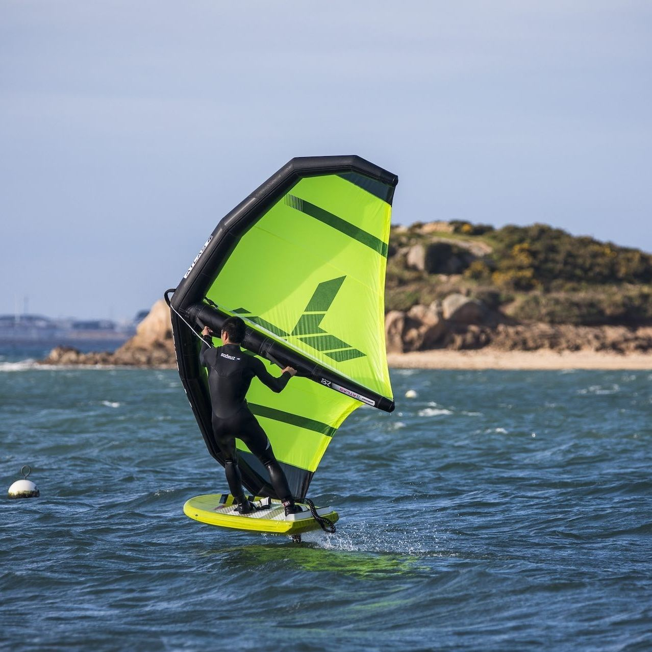 Guía de Hydrofoil Wingsurfing: Cómo elegir tu equipo para romper la barrera de velocidad de forma segura por Joao Rafael Silva Robertson